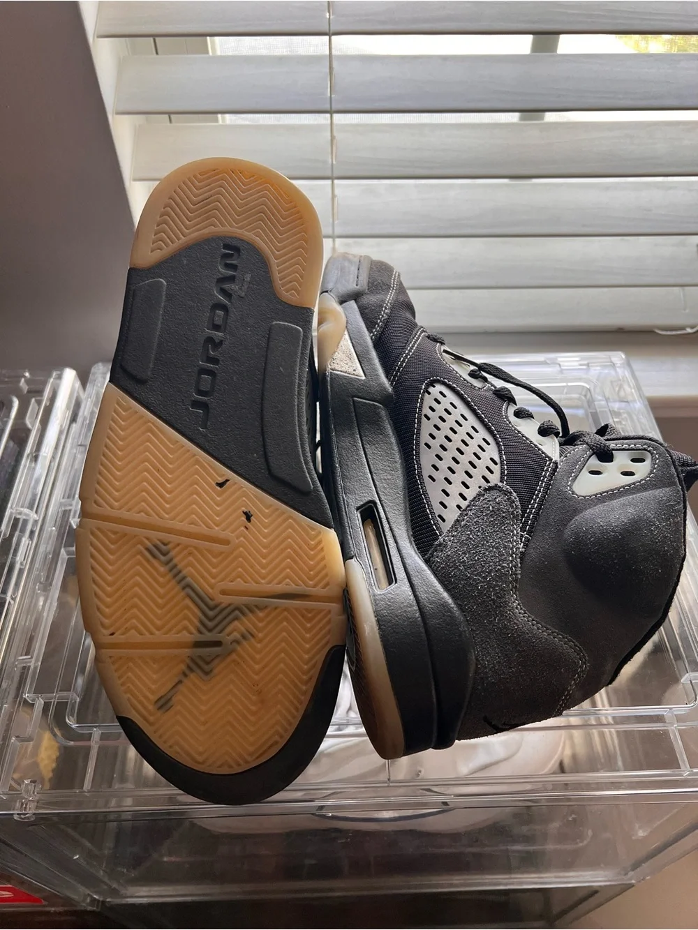Air Jordan 5 Black/Anthracite Men’s Size 9 Used – Pre-Owned